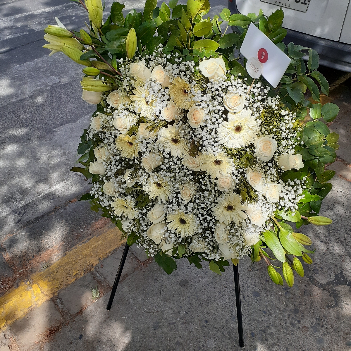 Eternidad - Corona de condolencias con flores blancas - Pedido 245226