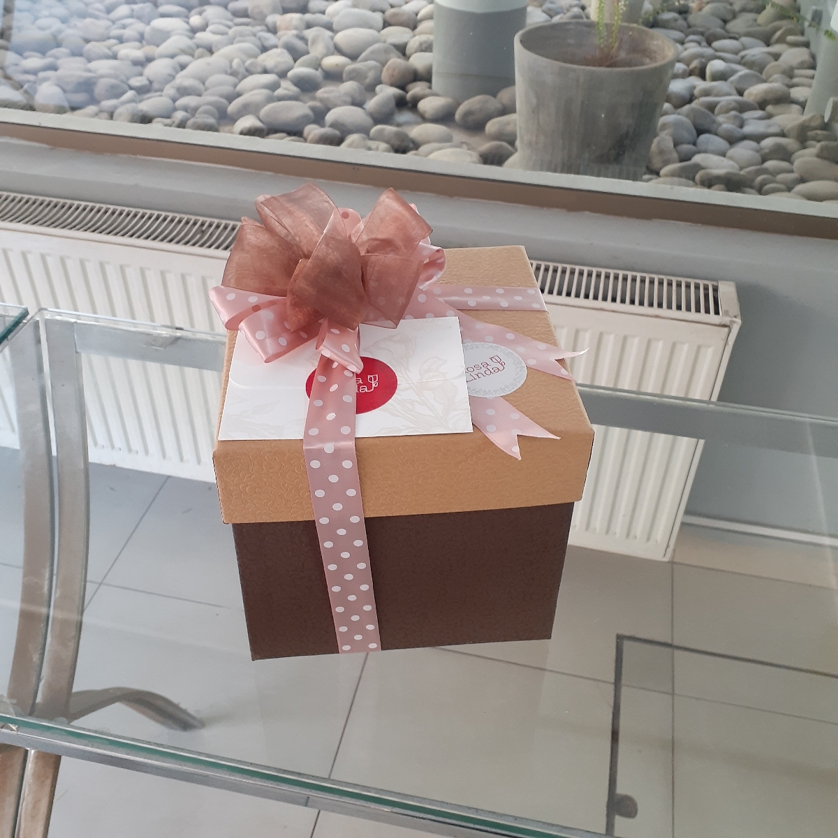 Set de Regalo Delicioso - Caja de regalo con chocolates, dulces, tostadas y té - Pedido 247078
